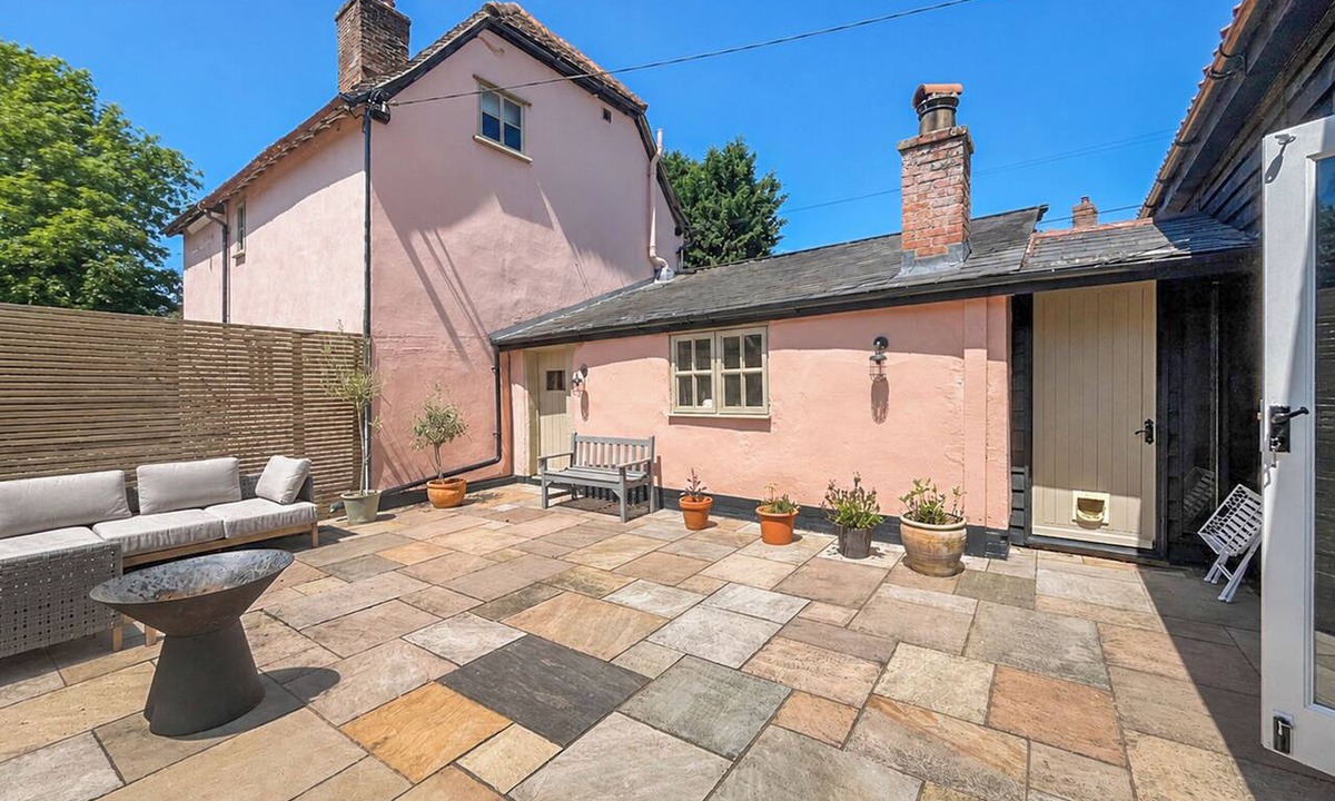 Chelsworth Cottage | 4 bedroom accommodation in Chelsworth