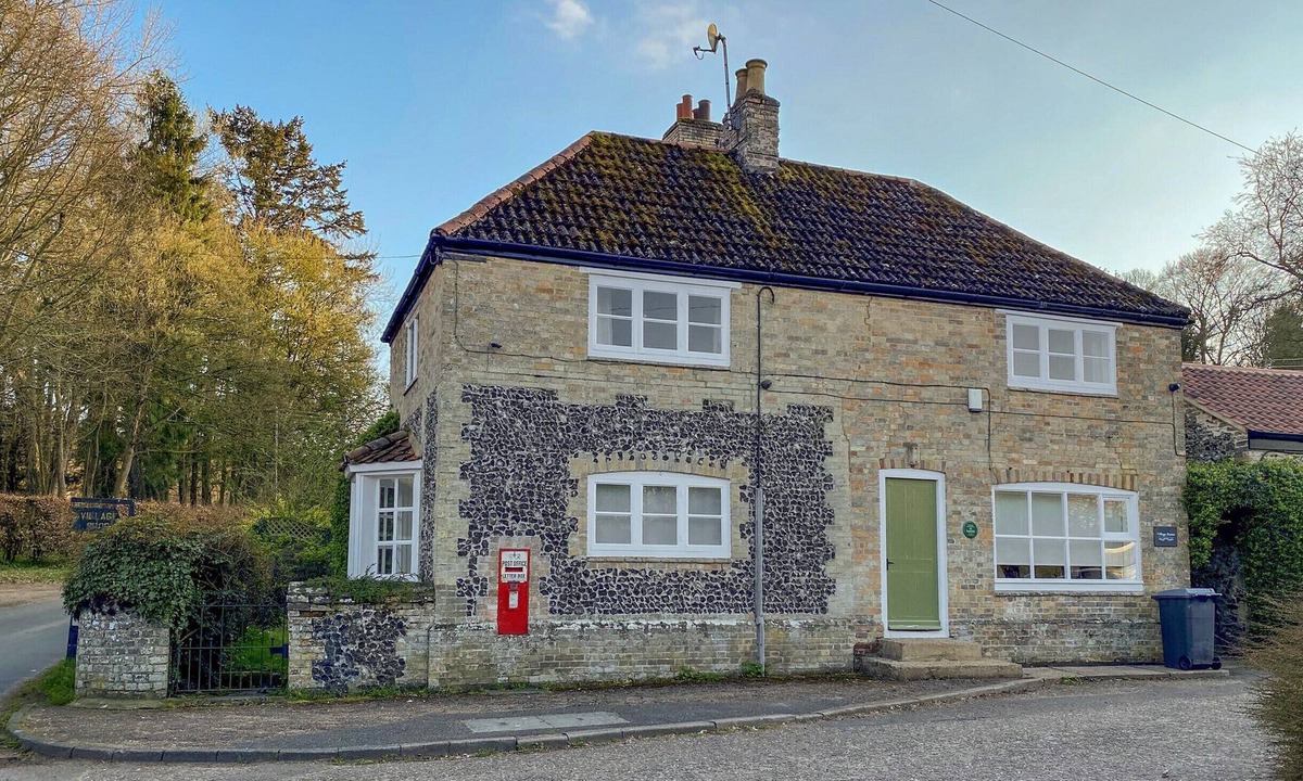 Brandon Cottage | 4 bedroom accommodation in Santon Downham, near Brandon