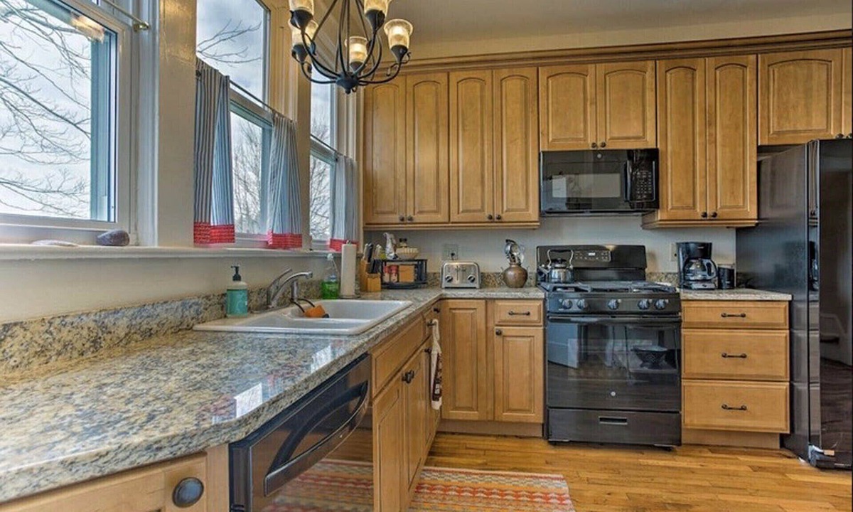 Hendersonville House | 4 BR Hendersonville Home, 5 Min Walk to Main Street