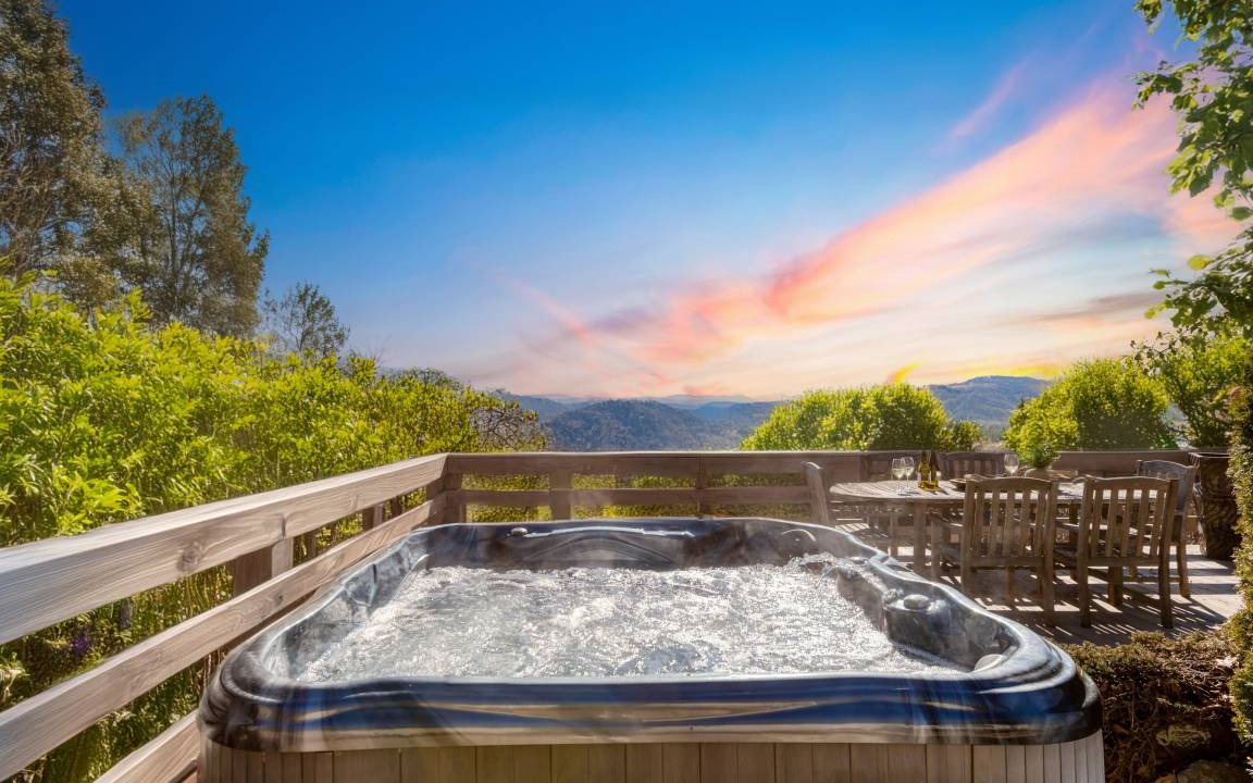 Asheville House | 434 m² House ∙ 5 bedrooms ∙ 12 guests