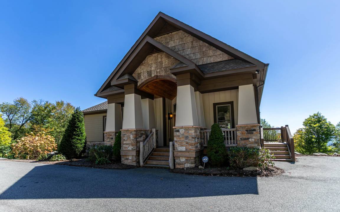 Sugar Mountain House | 457 m² House ∙ 4 bedrooms ∙ 9 guests