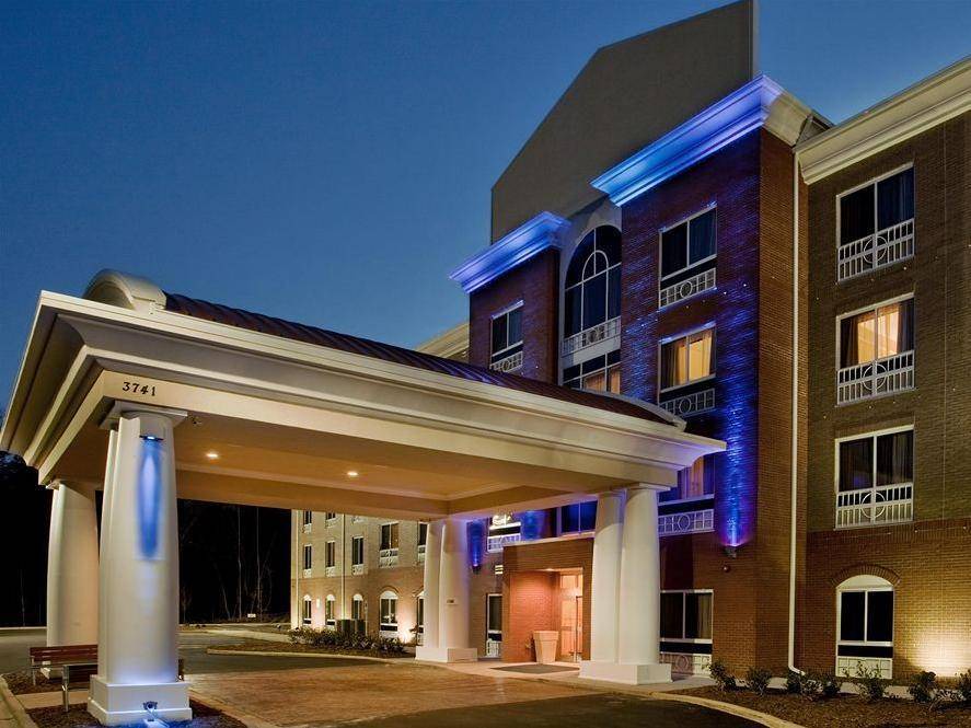 Southwest Raleigh Hotel | 46 m² Hotel ∙ 127 guests