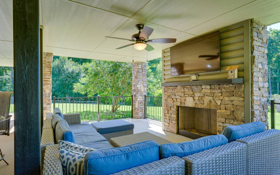 Hayesville House | 464 m² House ∙ 5 bedrooms ∙ 13 guests