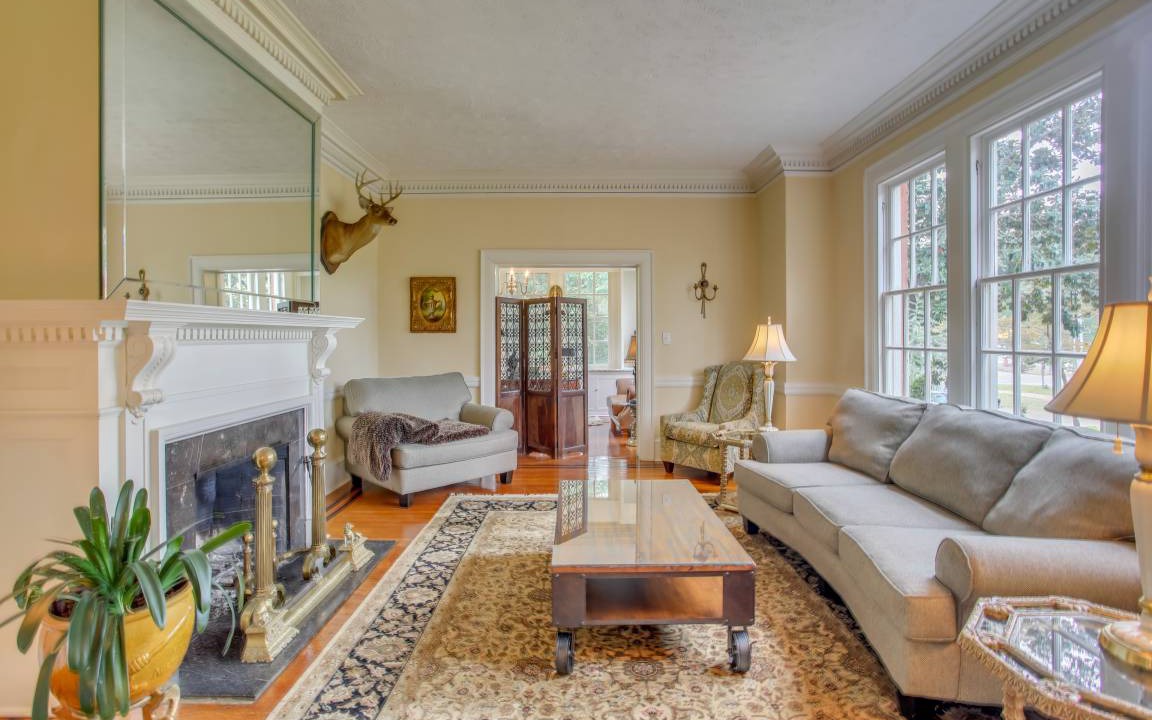 Laurinburg Villa | 464 m² Villa ∙ 6 bedrooms ∙ 10 guests