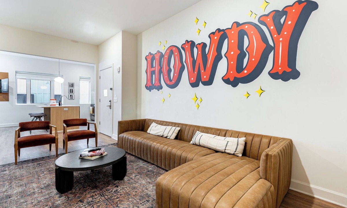 Buena Vista Apartment | 4BDR Suite w/Private Rooftop | Mins from Broadway