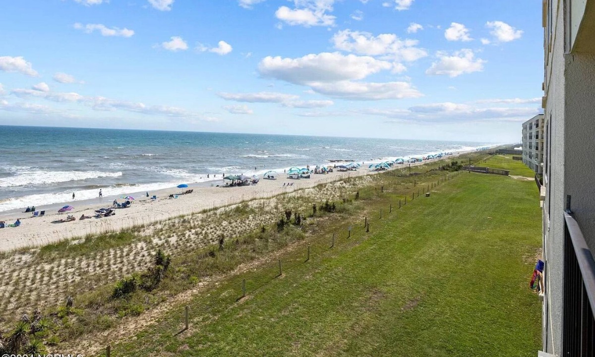 Indian Beach Condo | 4bedroom beach front, breathtaking, spacious, updated