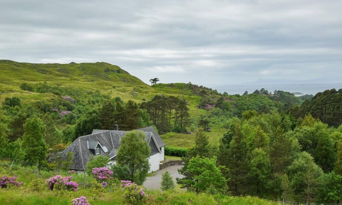 Lochailort House | 5 Bed in Lochailort (oc-ca231)