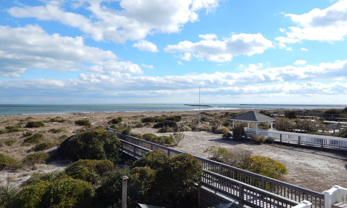 South End House | 5 bedroom, Classic, Ocean Front Beach House