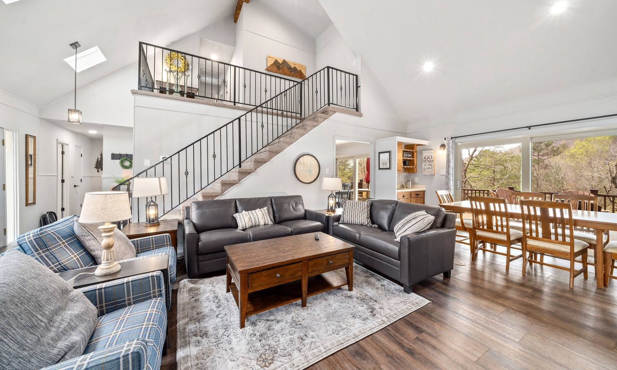 Lake Lure House | 5 BR - Walk to Resort Amenities! Close Mnt Views! Backyard Firepit!