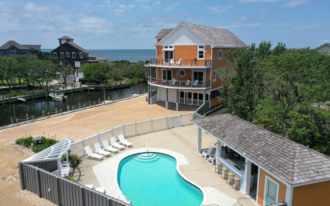 Sunset Village House | 502 m² House ∙ 7 bedrooms ∙ 14 guests