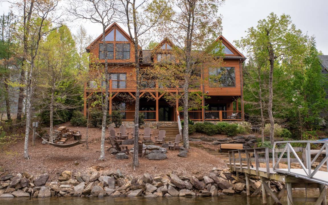 Marion Lake Club Cabin | 562 m² Cabin ∙ 5 bedrooms ∙ 12 guests