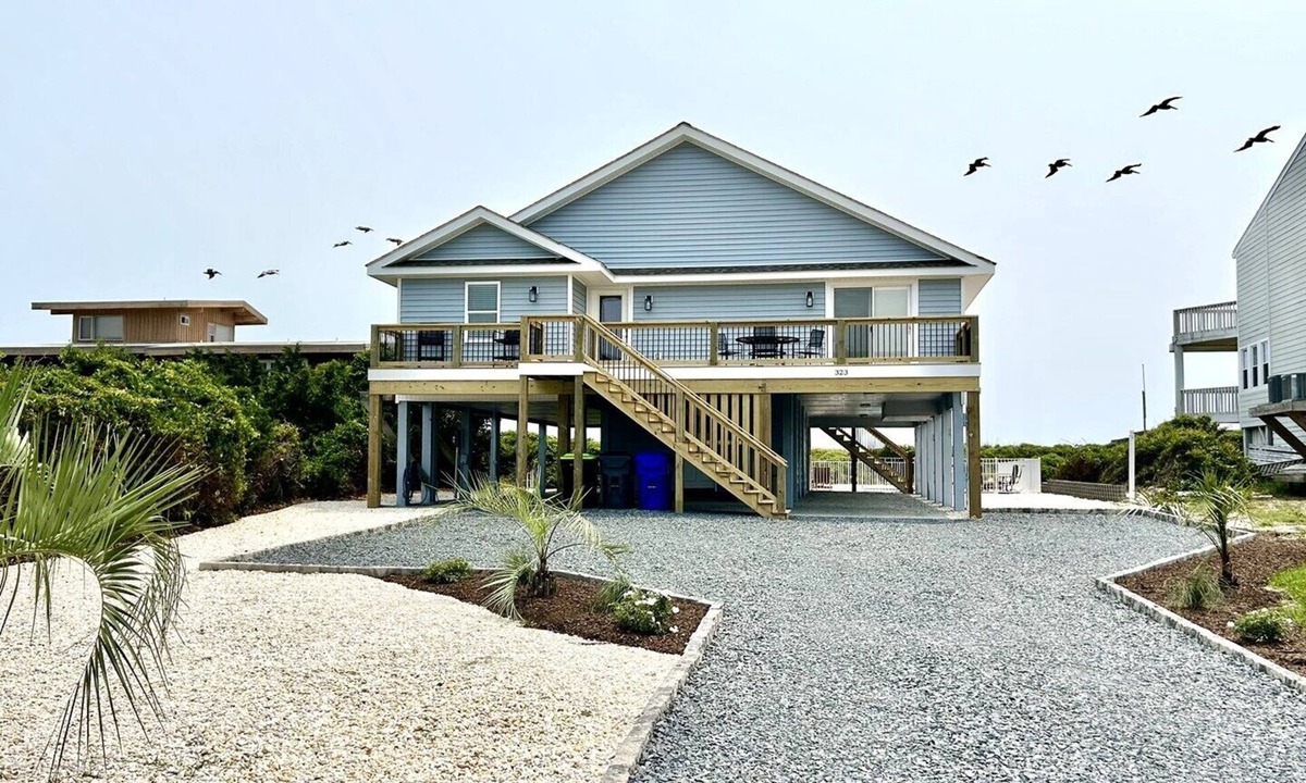 Caswell Beach House | 5BR 5.5BA House-Oceanfront; Ocean, ICW & Lighthouse Views; Sleeps 10
