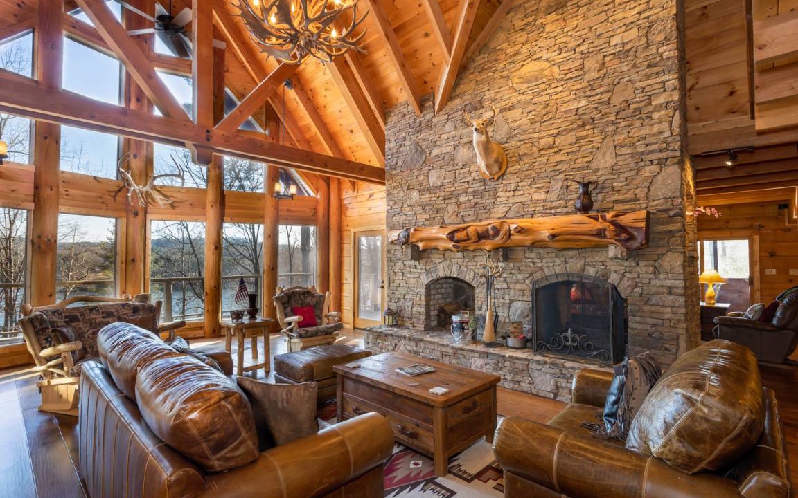 Wilkesboro Cabin | 603 m² Cabin ∙ 5 bedrooms ∙ 19 guests