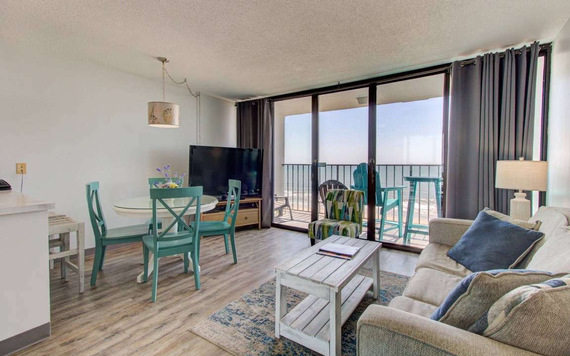 Wilmington Beach Condo | 61 m² Condo ∙ 1 bedroom ∙ 6 guests