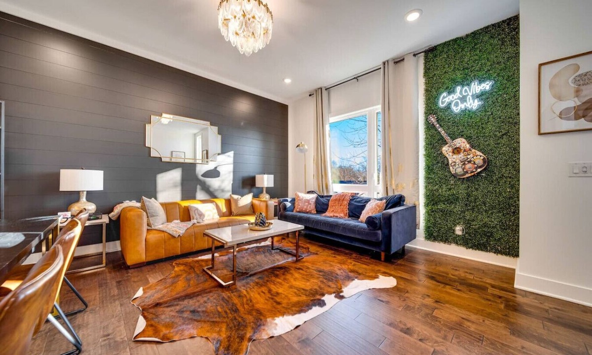 Nashville Villa | 615 Vibe Great for Groups 3 Miles to Broadway