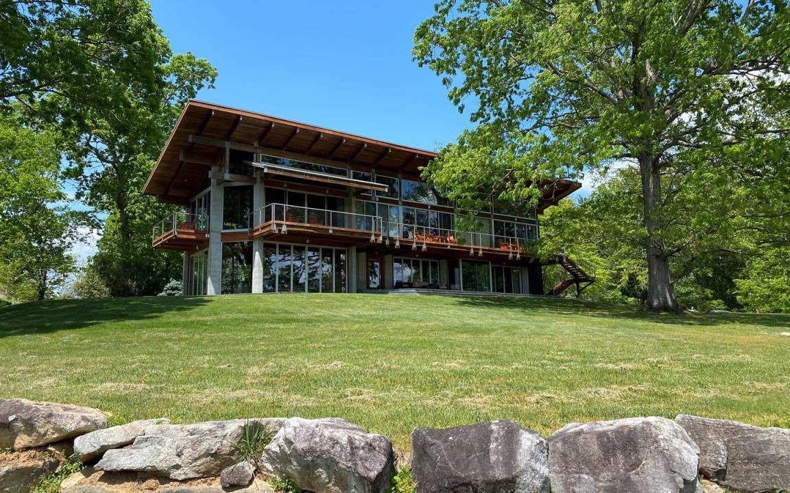 Hendersonville House | 620 m² House ∙ 5 bedrooms ∙ 14 guests