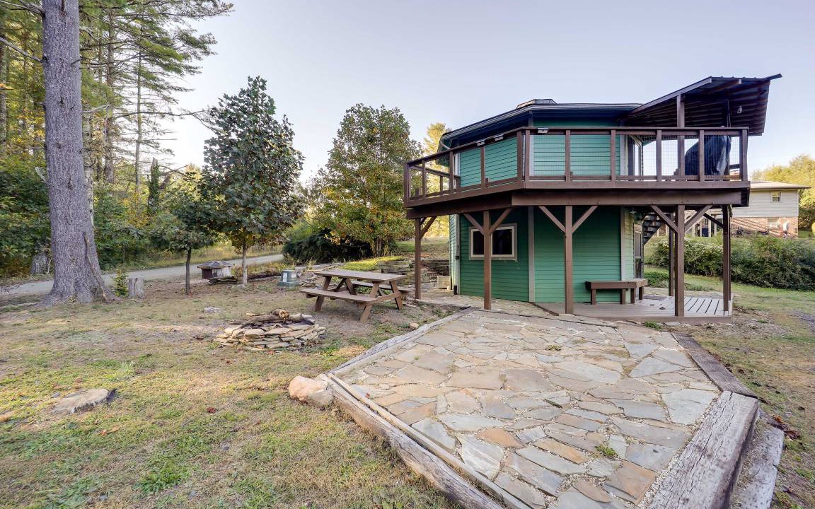 West Jefferson House | 69 m² House ∙ 1 bedroom ∙ 4 guests
