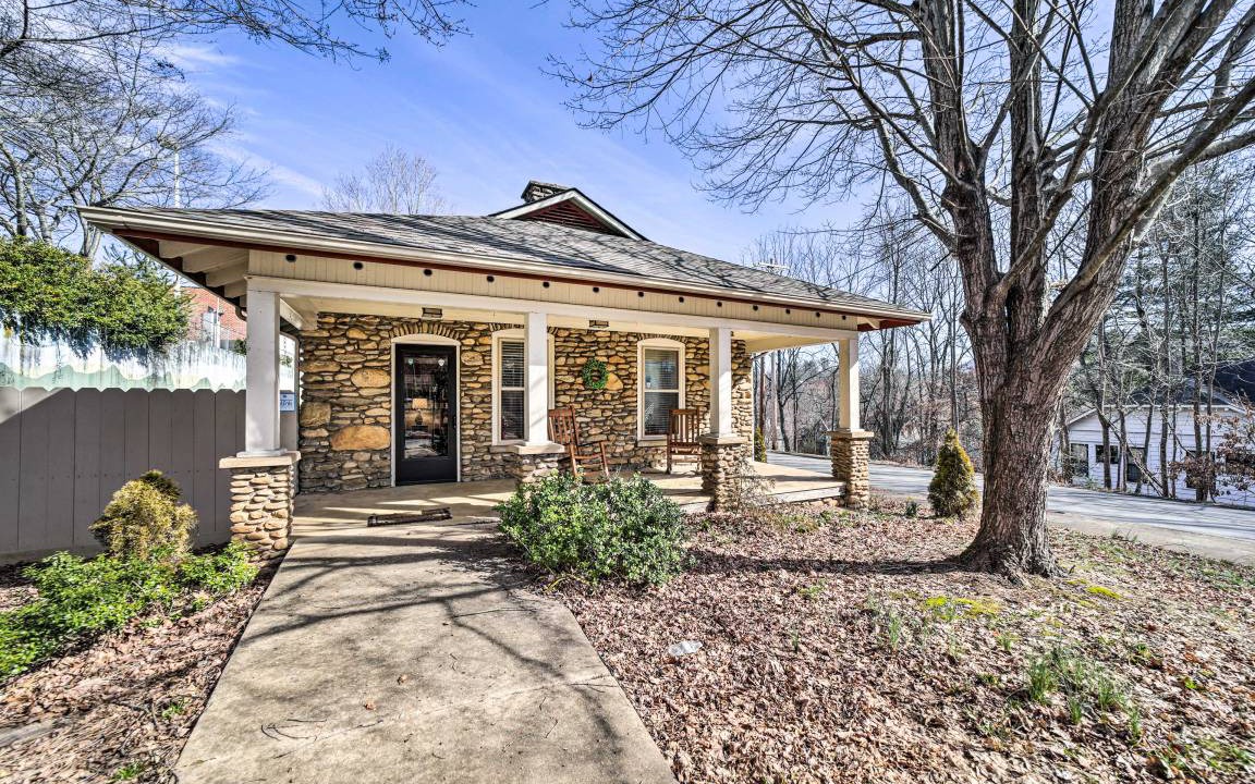 Waynesville Cottage | 81 m² Cabin ∙ 2 bedrooms ∙ 3 guests
