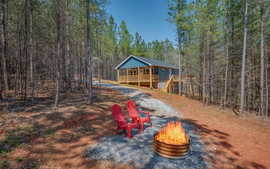 Rutherfordton House | 84 m² House ∙ 1 bedroom ∙ 4 guests