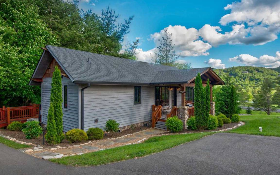 Banner Elk House | 88 m² House ∙ 2 bedrooms ∙ 6 guests