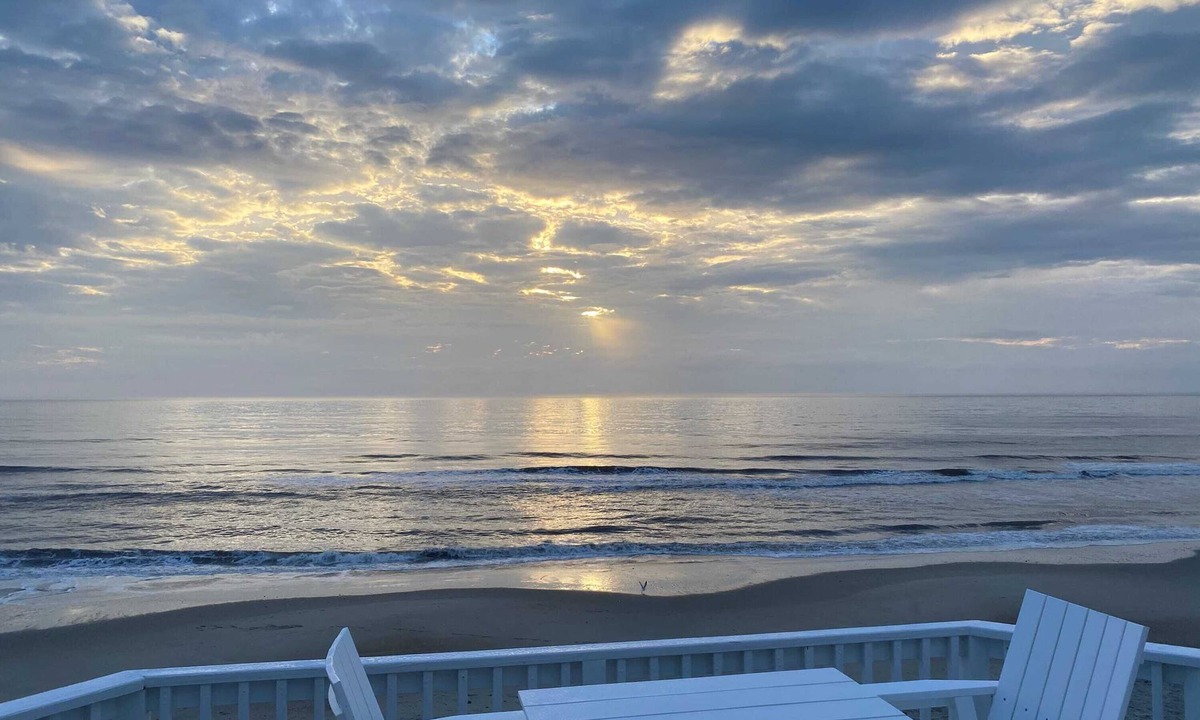 Ocean Hill House | 8BR OF Pets Elevator Theater 2 Community Pools