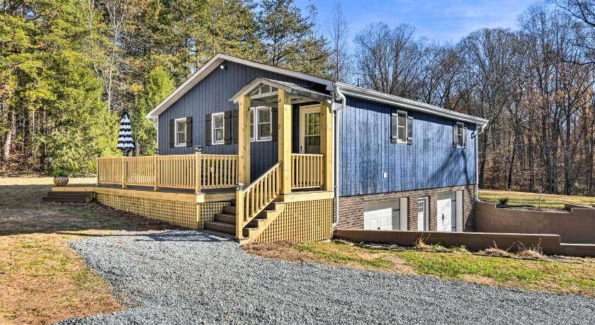 Yadkinville House | 98 m² House ∙ 2 bedrooms ∙ 6 guests