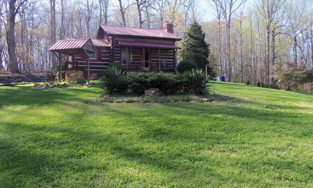 Elkin Cabin | A authenic early American cabin located on a 85 acre farm in NC Foothills.