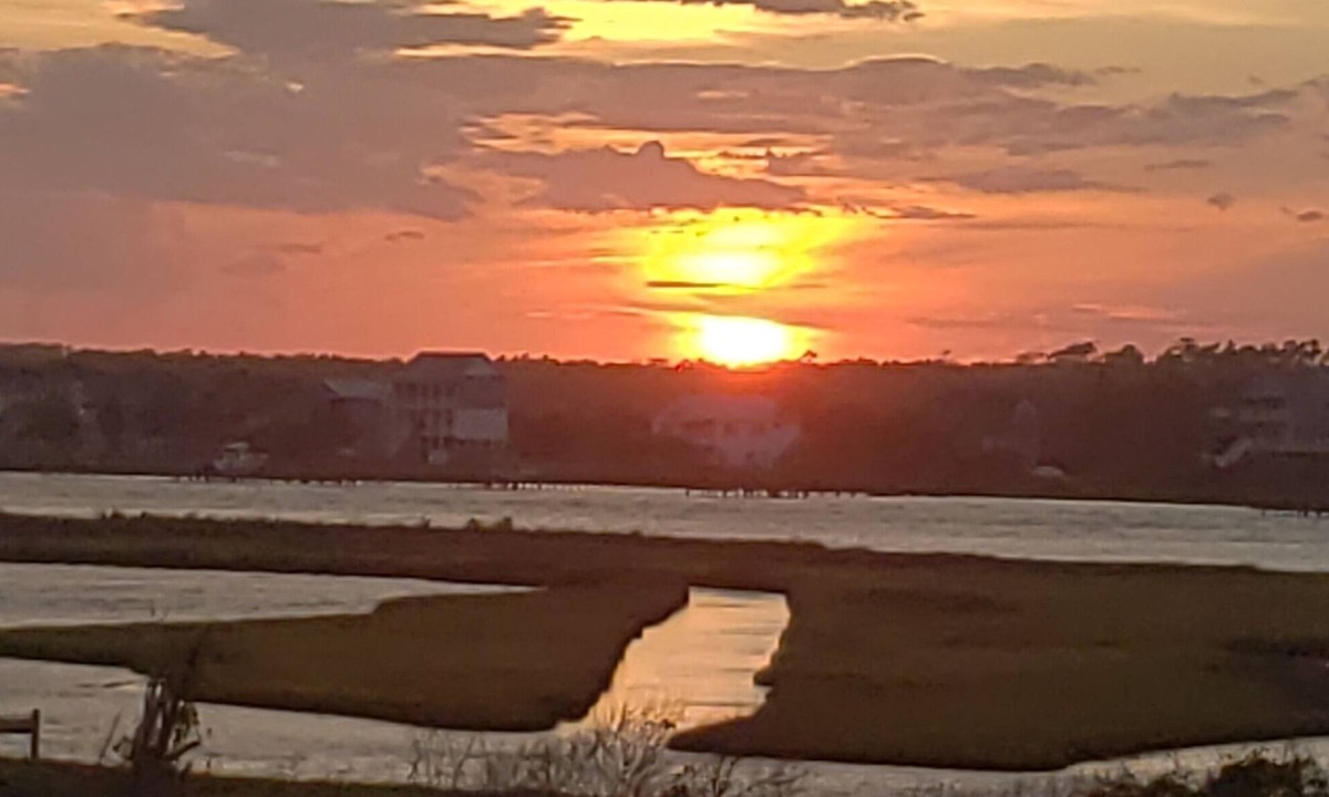 Sneads Ferry House | A Mermaid's Dream! Your home away from home!