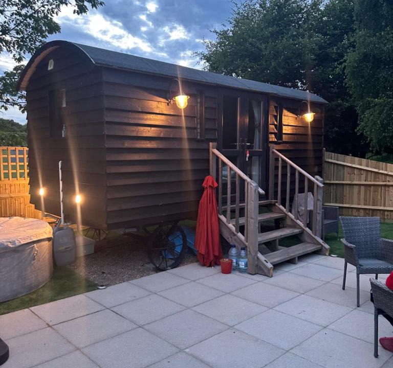 Boughton-under-Blean Other | A Snuggles hut