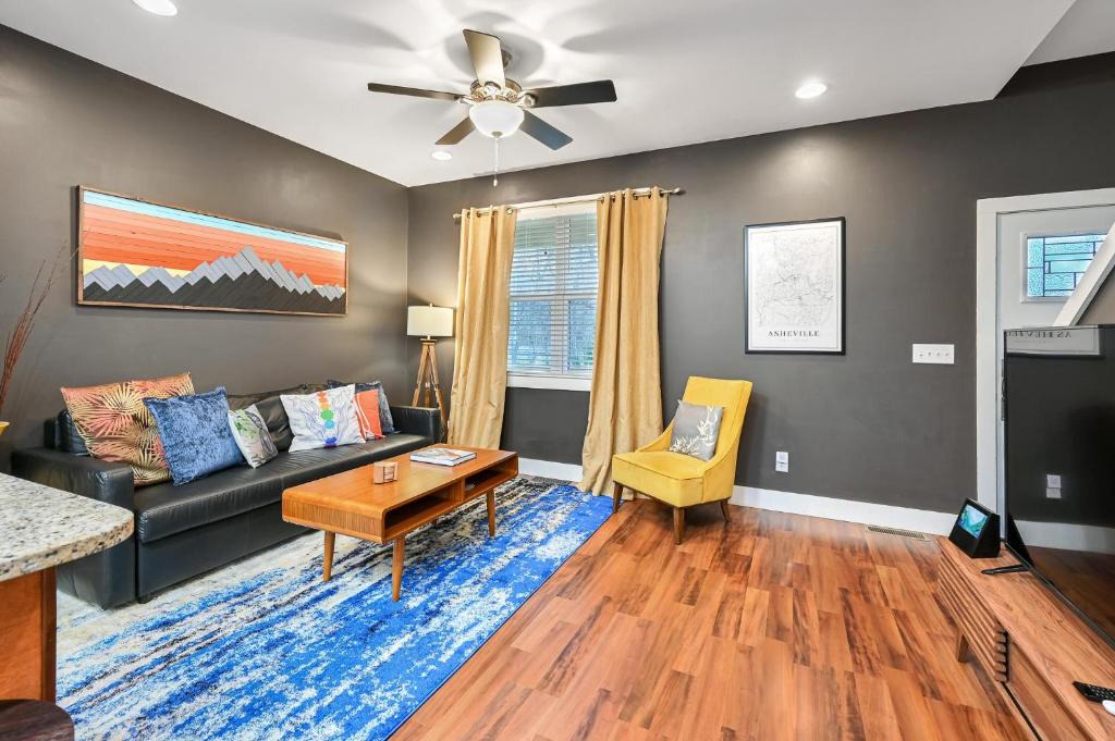 Woodfin House | A Sweet North Asheville Home Close to Downtown