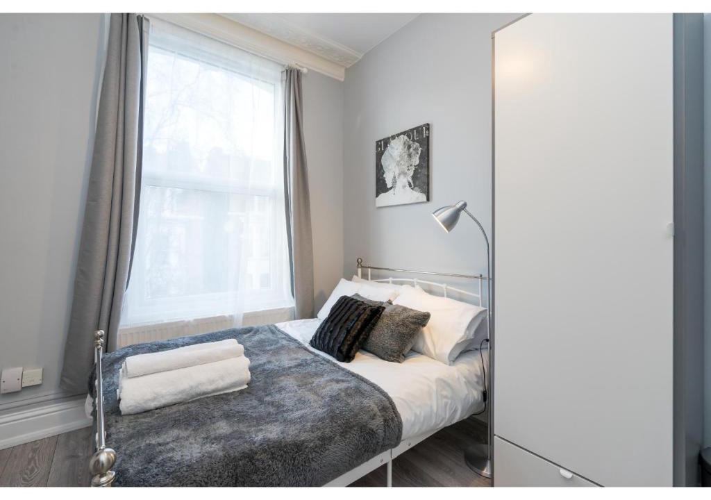 Acton Apartment | Acton Central Studios