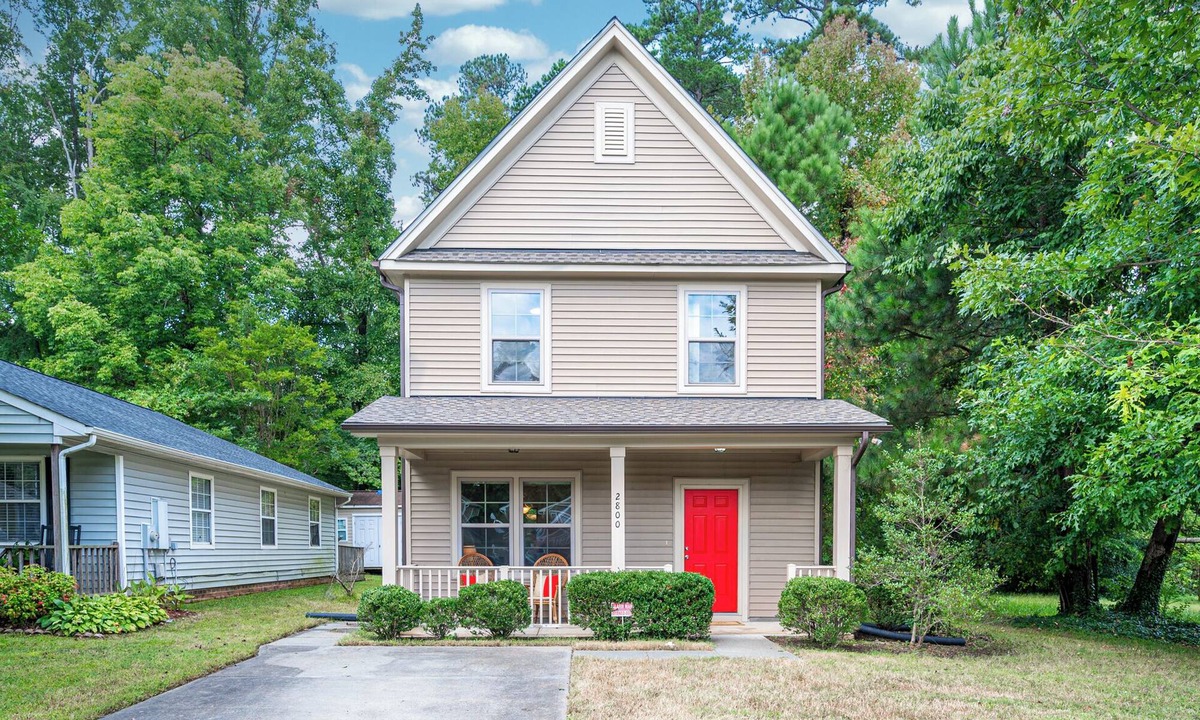 Durham House | Adorable home in fantastic location near restaurants and Duke!
