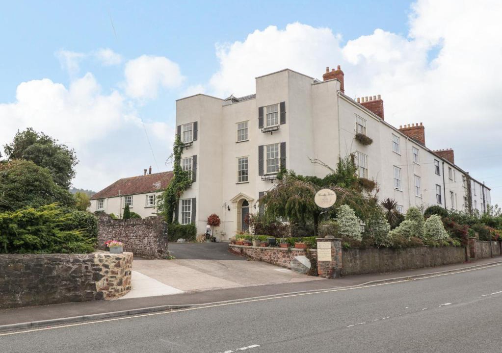 Alcombe House | Alcombe House