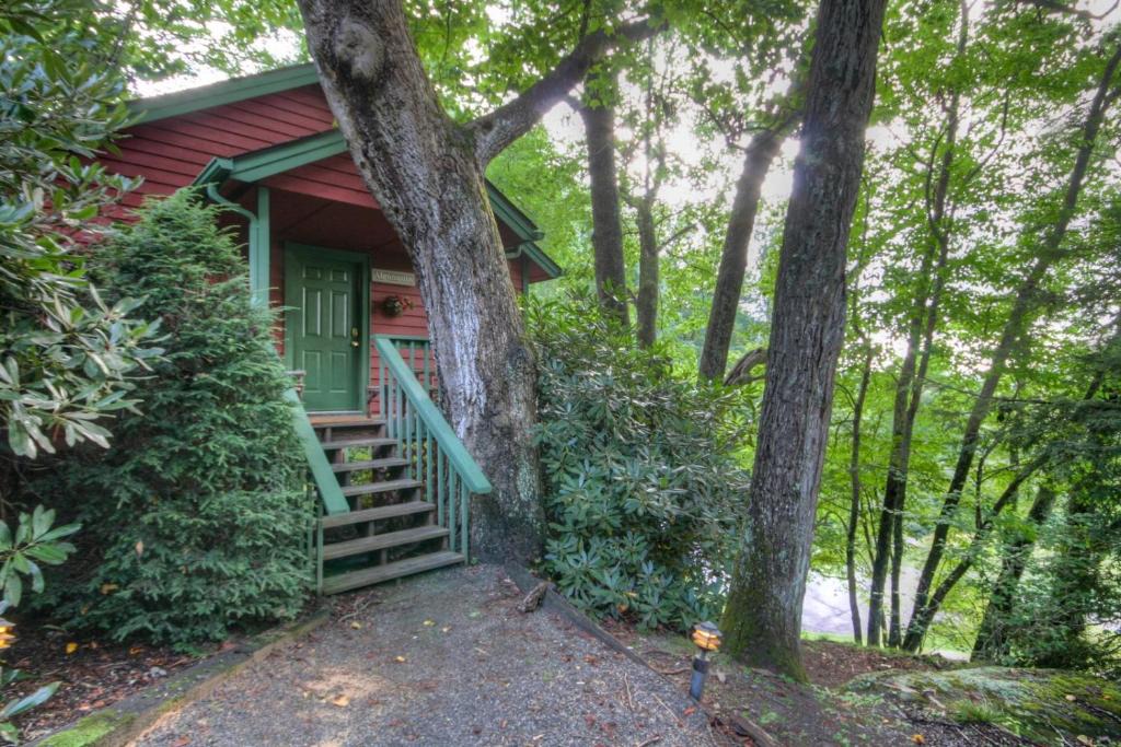 Boone House | Algonquin Cottage