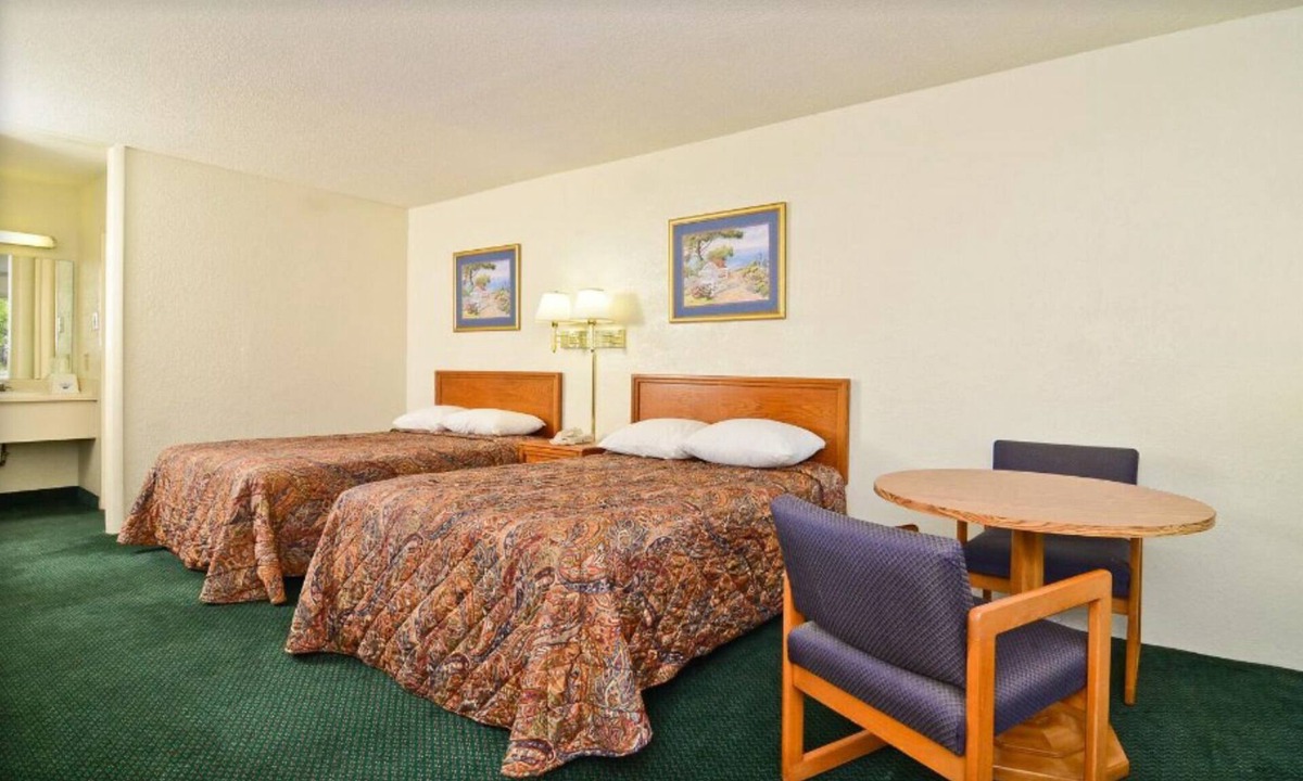 Americas Value Inn Wilson Ground | Wilson