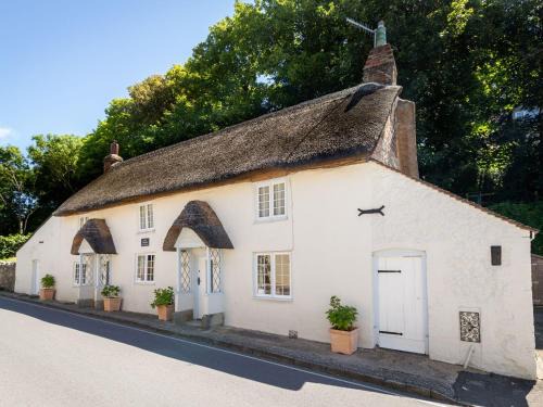 West Lulworth House | Amy Cottage