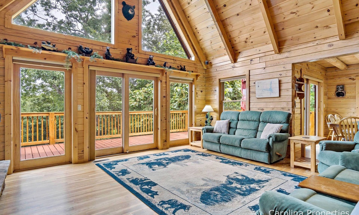 Lake Lure House | Appalachian Sunrise by Carolina Properties