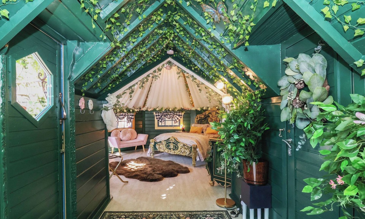 Dolphin Cottage | Applejacks Orchard