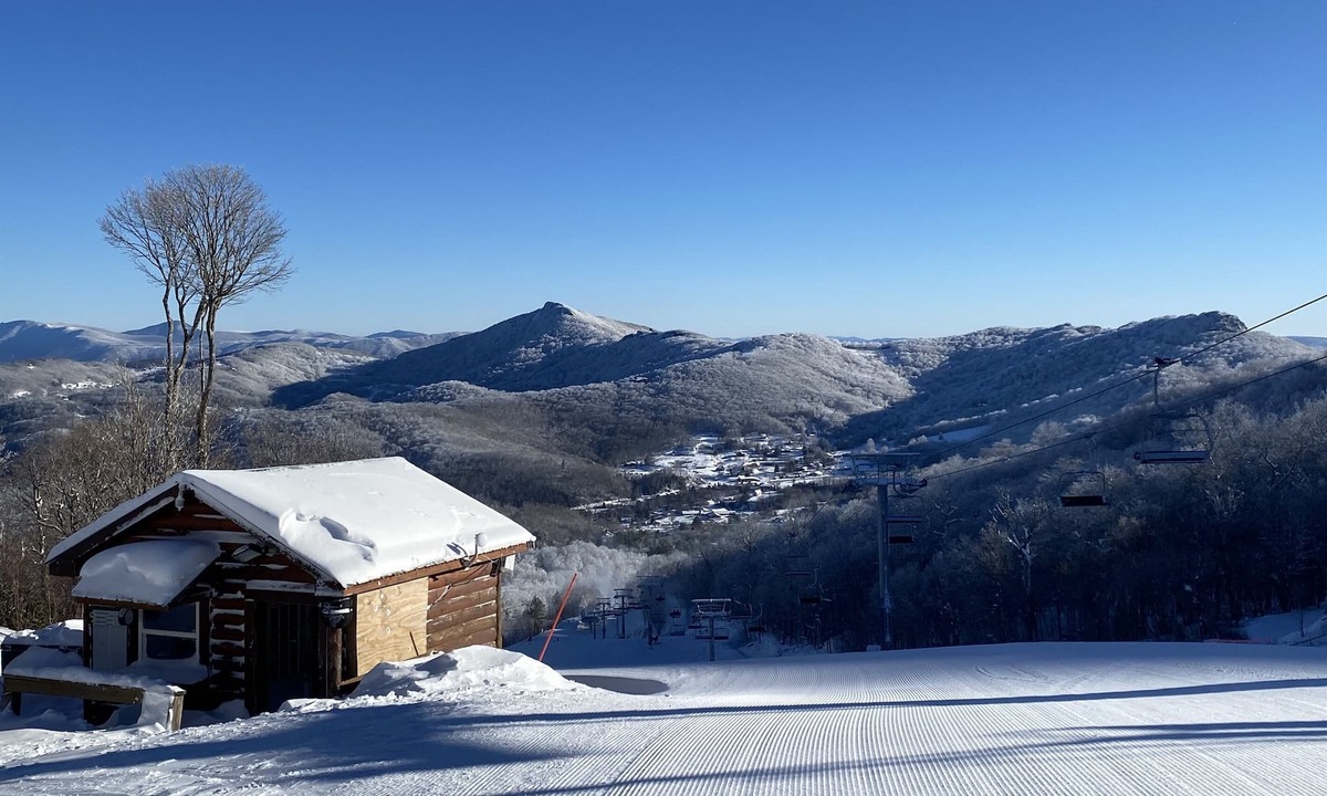 Sugar Mountain Condo | APPresSki - 5 bed Ski in Ski out - 50 Steps to Ski Sugar Mountain Slopes