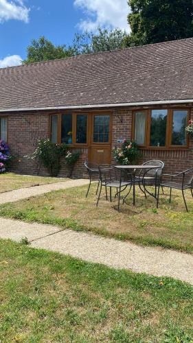Pevensey Ski Chalet | Arbour View