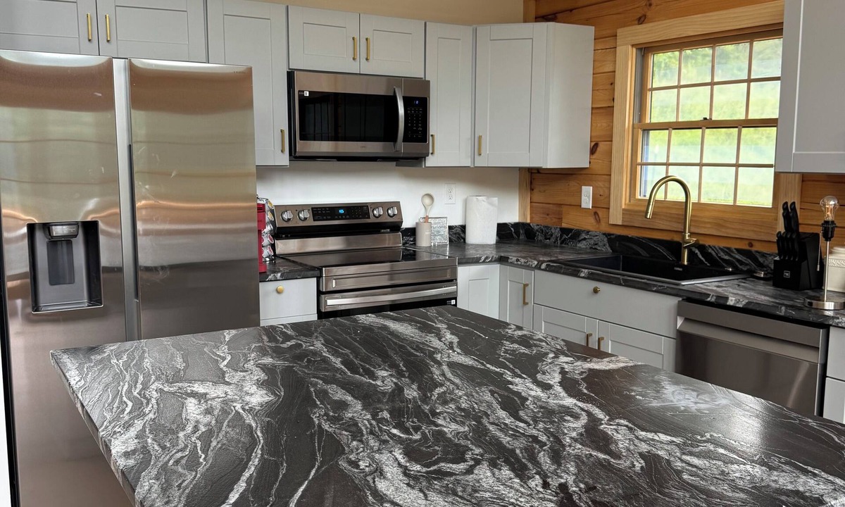 Canton House | Asheville~Dutch Cove~ Contemporary Log Cabin~LUXE