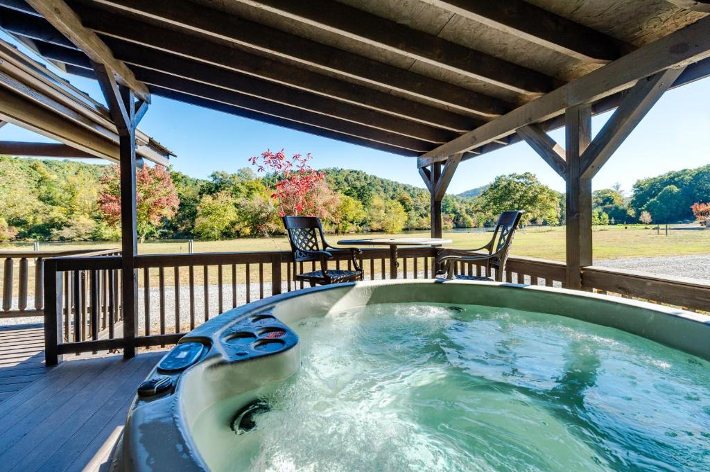 Arden Hotel | Asheville River Cabins