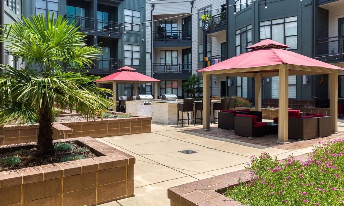 First Ward Apartment | ASK FOR Discount-2br Hip Apt Free Parking Wifi