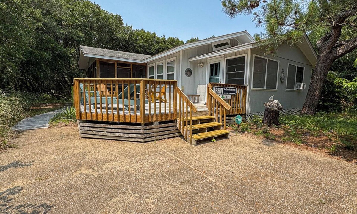 Southern Shores House | Atlantic Shanty - Quaint 3 BR Oceanside home in Southern Shores