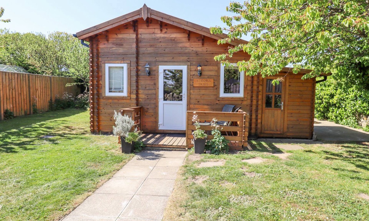 Cresswell Cottage | Aurora Skies