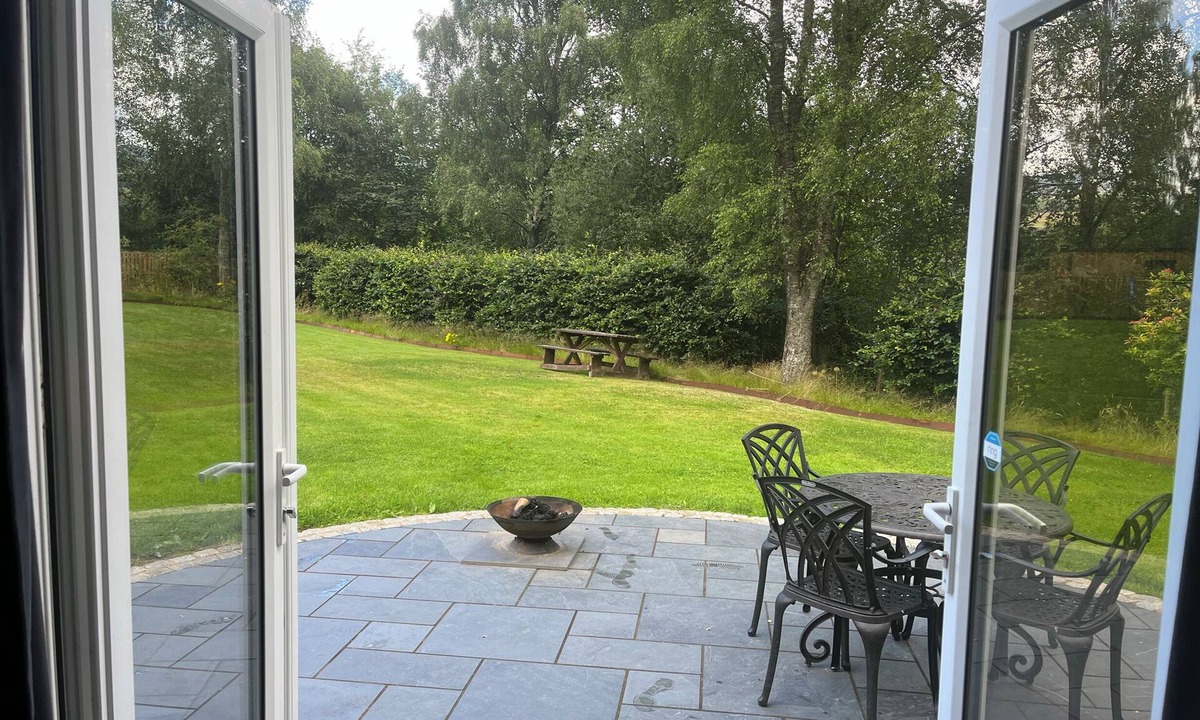 Pitlochry Cottage | Backstage