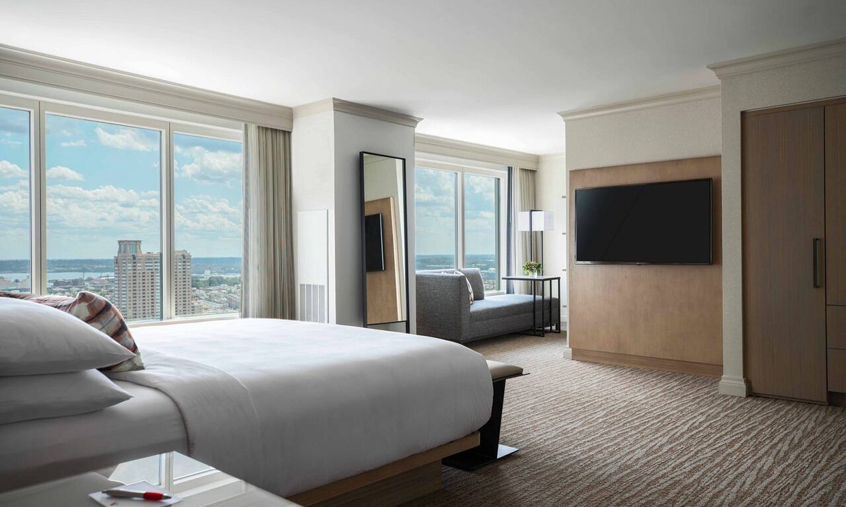 Harbor East Hotel | Baltimore Marriott Waterfront