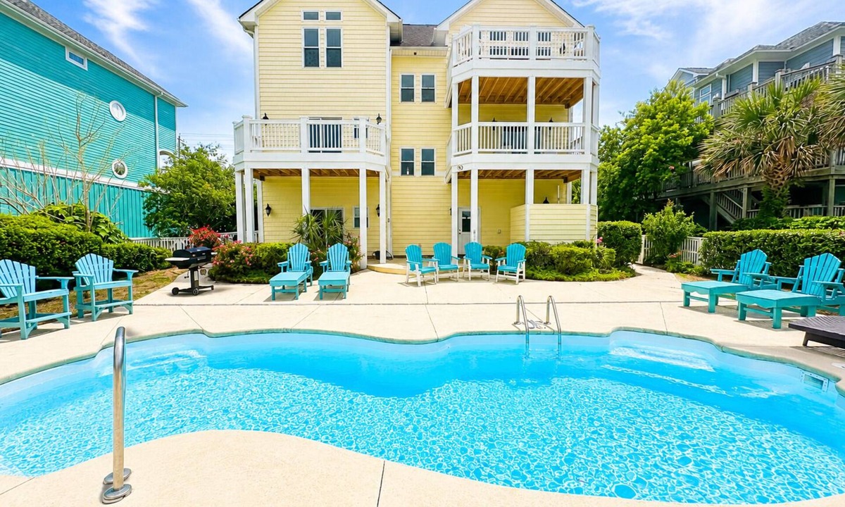 Emerald Isle House | BAMA BREEZE 6-bedroom house with pool and elevator on Emerald Isle