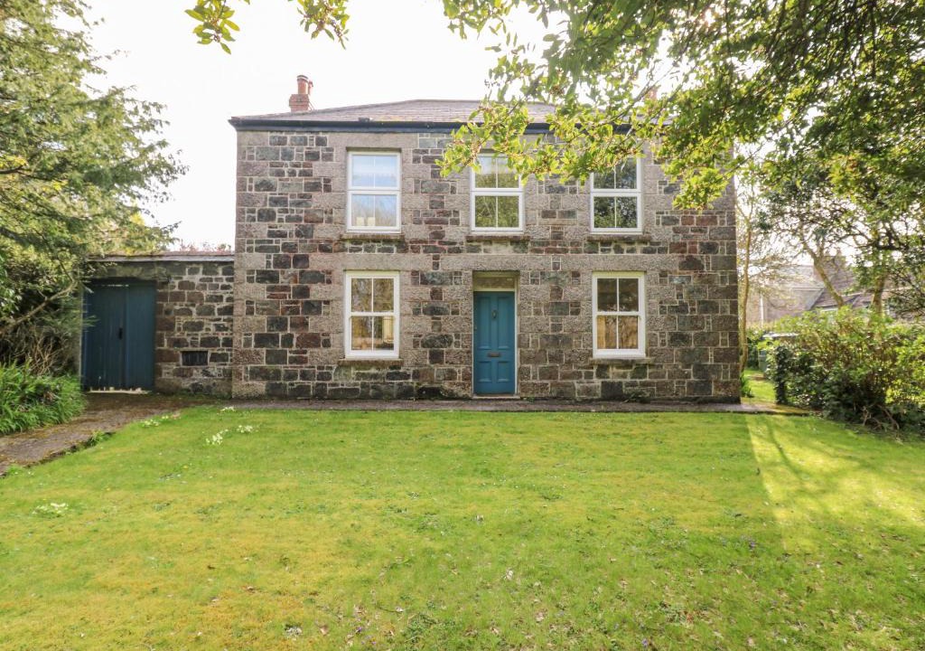 Helston House | Banneth