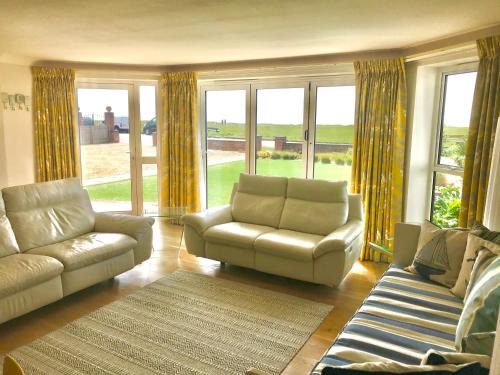 Barton-on-Sea House | Barton on Sea self contained, stunning sea views